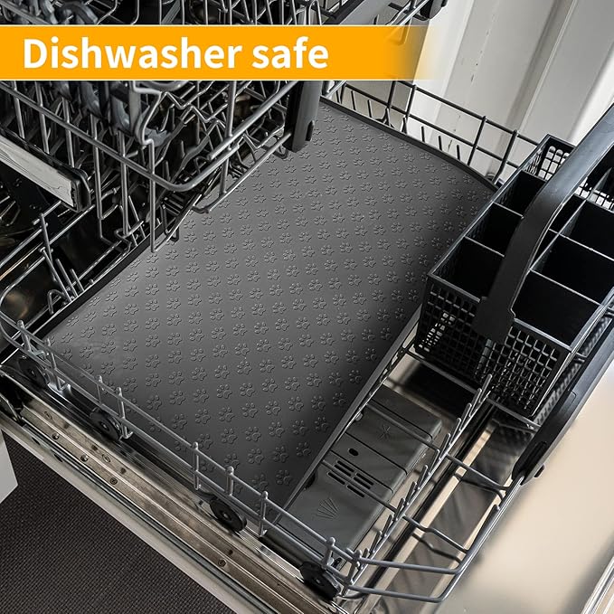 Ptlom Pet Placemat for Dog and Cat, Mat for Prevent Food and Water Overflow, Suitable for Small, Medium and Big Pet, 18" 12", Black, Silicone