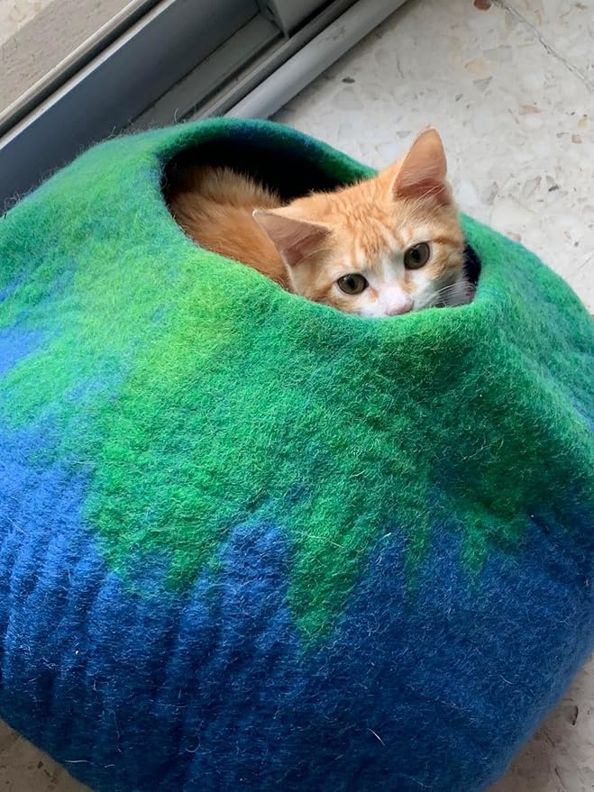 Woolygon Premium Felt Cat Cave Bed β Wool Kitty Beds Handcrafted Kitten Caves Bed for Indoor Cats - Made from 100% Eco-Friendly Merino Wool, Foldable Cat Hidewawy Covered Cat Houses (Emerald Indigo)