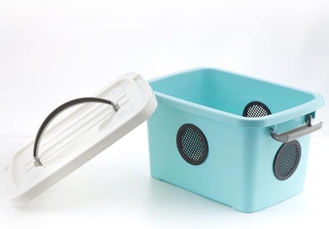 1 Pack Cricket Breeding Box Insect Keeper Reptile Feeding Box for Reptile Bearded Dragon Leopard Gecko Lizard Frog Snake