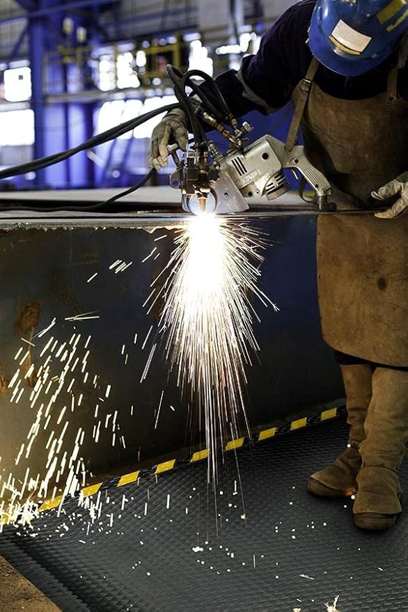 Hog Heaven 5/8 inch Black & Black Border 3' x 4' Nitrile Backed Anti-Fatigue Comfort Mat