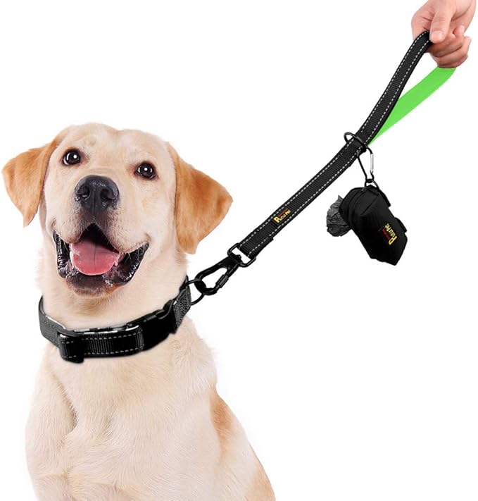 PLUTUS PET Short Training Dog Leash with Padded Handle for Medium Large Big Dogs,18 Inch Heavy Duty Strong Traffic Leash with Carabiner Clip for Climbing Walking or Guiding Blind（18”，Black
