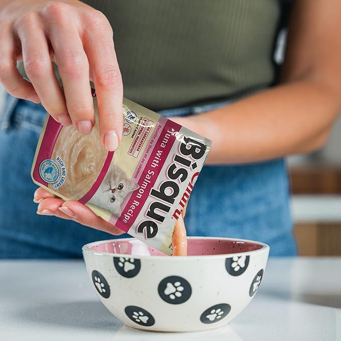 INABA Churu Bisque for Cats, Creamy Lickable Purée Side Dish with Vitamin E, 1.4 Ounces per Pouch, 12 Pouches, Tuna Variety