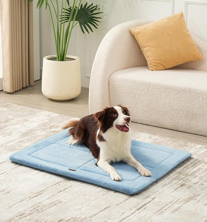 Made4Pets Dog Crate Pad Bed for Medium Dogs, Washable & Reversible, Anti-Slip Kennel Mat for Cozy Sleeping, Soft Fluffy Dog Bed for Indoor & Outdoor Use, 29"x21", Blue