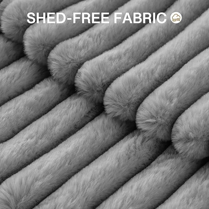 MEWOOFUN Donut Dog Beds for Small Dog, Calming Bed Round Cute Puppy Bed with Non-Slip Bottom, Fluffy Washable Pet Bed for Puppy and Kitten (Grey, S (25x25x7))