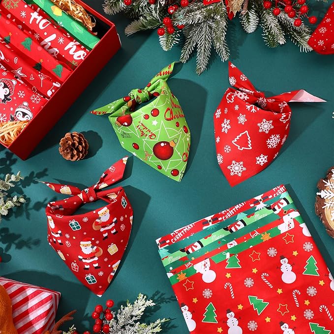 Preboun 100 Pieces Christmas Dog Bandanas Bulk Xmas Holiday Bandanas for Dogs Xmas Green and Red Kerchief Set for Christmas Puppy Small to Large Pets Costume Accessories