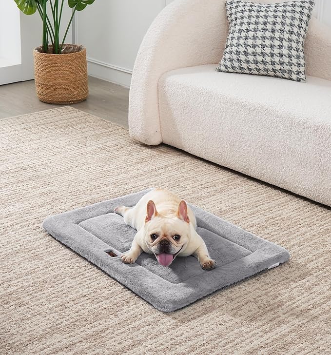 Made4Pets Dog Crate Pad Bed for Small Dogs, Washable & Reversible, Anti-Slip Kennel Mat for Cozy Sleeping, Soft Fluffy Dog Bed for Indoor & Outdoor Use, 24"x18", Gray