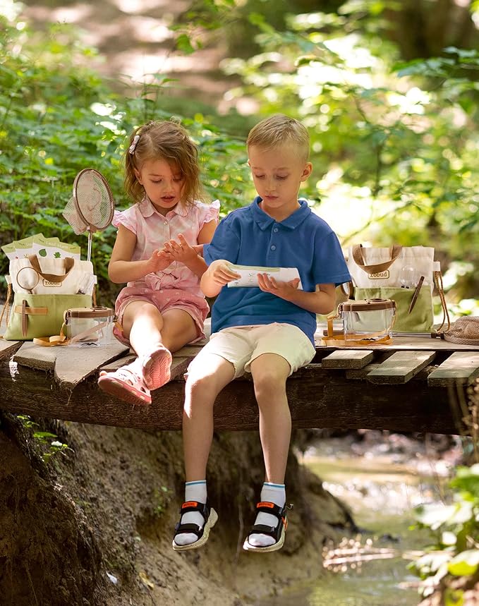 ROBUD Dual Kids Explorer Kit, Bug Catcher Kit with Bags Kit, Green Outdoor Exploration Set for Camping, Montessroi Toy for Kids Coming Closer to Nature，WRP29